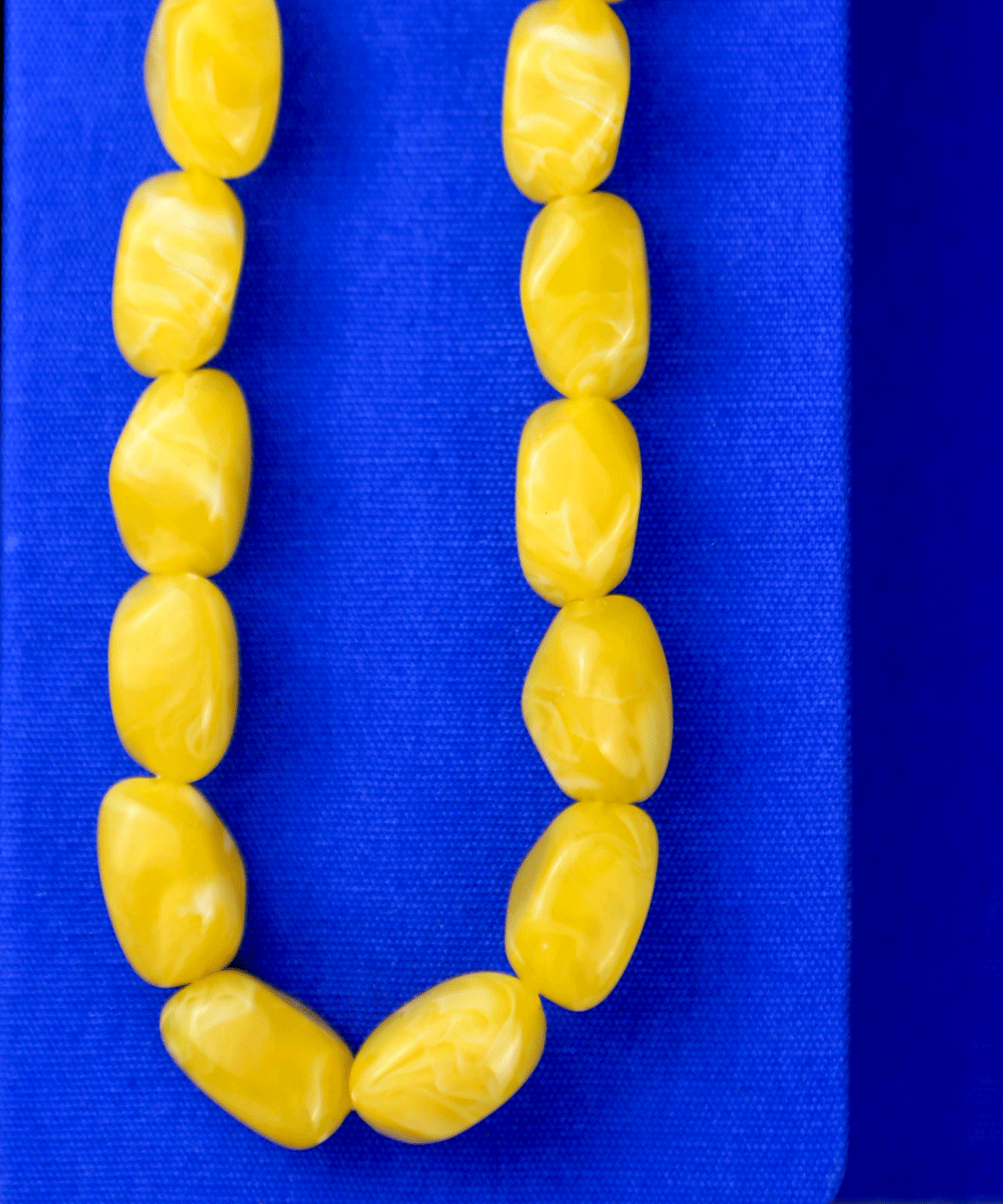 Bijoux-collier-pierre-jaune