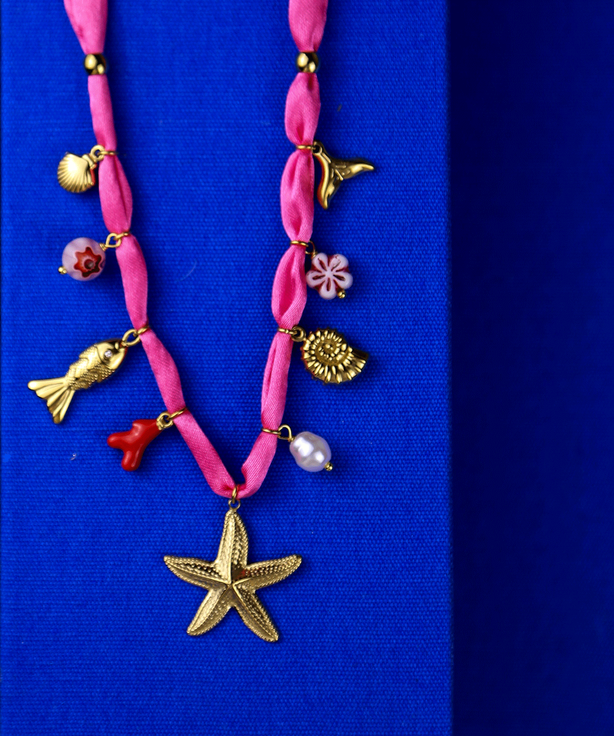 Bijoux-collier-rose-coquillage