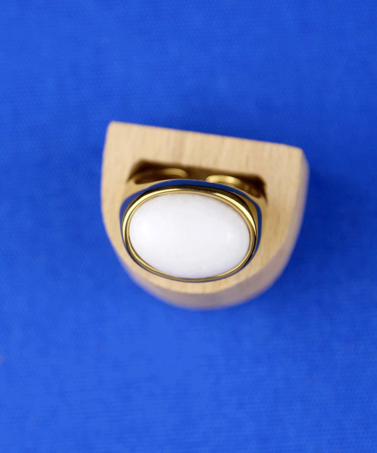 bague-blanche-ovale